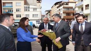 Vali Çiftçiden Başkan Çelebiye ziyaret