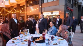Vali Pehlivan, İl Müftülüğünün iftar programına katıldı