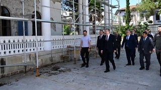 Vali Yılmaz, Envar-ul Hamit Camii'nde Restorasyon Çalışmalarını İnceledi