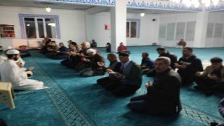 Vartoda Kadir Gecesi dualarla idrak edildi