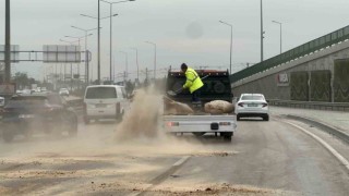 Yakıt deposu delinen tır, şehri birbirine kattı: 10 kaza