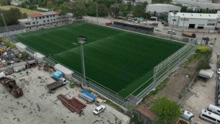 Yakup Altun Stadında sentetik çim seriliyor