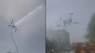 Yangın söndürme dronu havada parçalanıp yere çakıldı