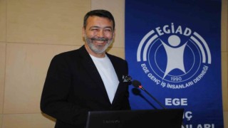 Yazar Erhan Aslandan EGİADda Elifin Yolculuğu söyleşisi