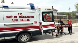 Yeni aldığı motosikletiyle çıktığı trafikte kaza yaptı, yaralandı