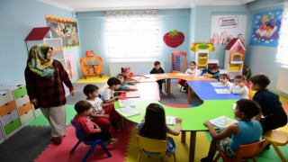 Yeşilyurtta sanatsal ve kültürel kurslara yoğun ilgi
