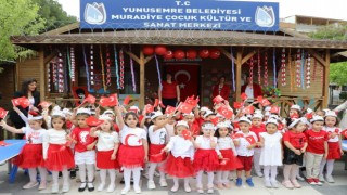 Yunusemreli minikler 23 Nisan coşkusunu yaşadı