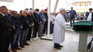 Zafer Algöz annesinin ardından 24 gün arayla babasını da kaybetti