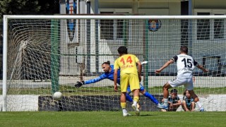 Zorlu maçın galibi Çeşme Belediyespor oldu