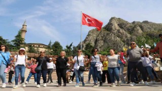 1 Mayıs Amasyada halaylarla kutlandı
