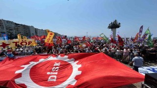 1 Mayıs, İzmirde coşkuyla kutlandı