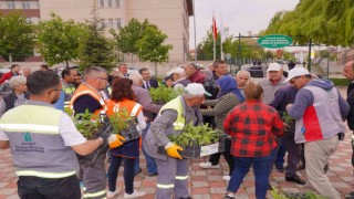 13 bin 90 adet fide gönüllü bahçelerinde toprakla buluşacak