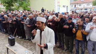 134 yıldır küskünleri barıştırıp yağmur ya da şükür duası ediyorlar