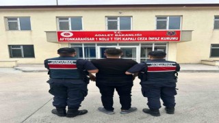 3 yıl 4 ay hapis cezası ile aranan şahsı jandarma yakaladı