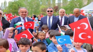 4- 6 yaş Kuran kursu öğrencilerinden yılsonu programı