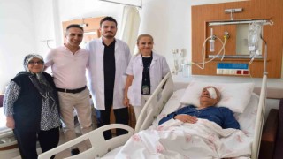 75 yaşındaki hastanın kornea nakli başarıyla yapıldı