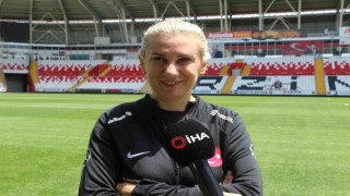 A Milli Kadın Futbol Takımı, Erzincanlıların desteğiyle Azerbaycanı yenmek istiyor