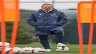 Abdullah Avcı, oyuncularını zorlu haftaya motive ediyor