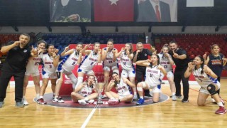 Adana Büyükşehir Belediyesi U16 Kız Basketbol Takımı Türkiye Şampiyonu oldu