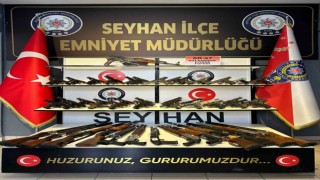 Adanada 51 ruhsatsız silah ele geçirilirken aranan 261 kişi yakalandı