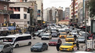 Adanada 843 bin 374 bin araç bulunuyor