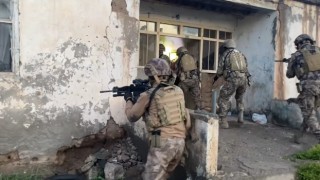 Ağrıda eş zamanlı dev uyuşturucu operasyonu: 14 tutuklama