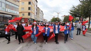 Ahlatta 19 Mayıs coşkusu