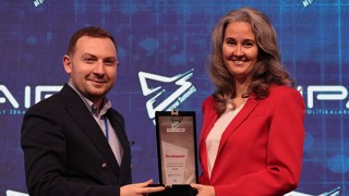 AI Tomorrow Summit 2024'te E-Yemek Ödülünün Sahibi Yemeksepeti