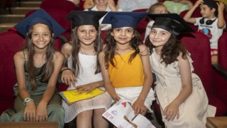 Akdeniz Çocuk Üniversitesi ilk mezunlarını verdi