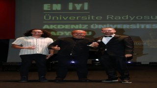 AKDENİZUNIFM en iyi üniversite radyosu seçildi