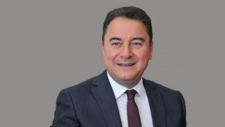 Ali Babacan: “Türkiye demokrasisi umutsuz bir durumda değil”
