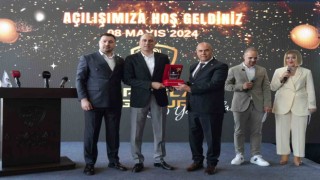 Alparslan Grouptan çiftçilere muhteşem showroom