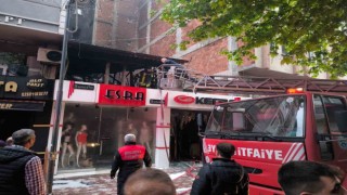 Amasyada 2 işyeri alev alev yandı