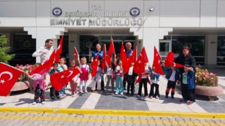 Anaokulu öğrencileri İl Emniyet Müdürlüğünü ziyaret etti