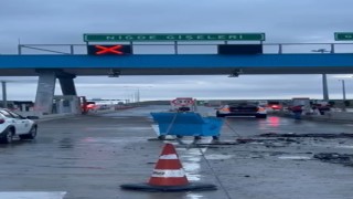 Ankara-Niğde Otoyolunda iki araç kafa kafaya çarpıştı: 5 yaralı