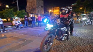 Antalyada sezon öncesi 4 bin polisle huzur operasyonu