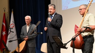 Aşık Feymani ve Aşık Eynallı OKÜ'deki aşıklar şöleninde konser verdi
