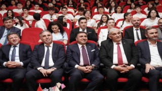Avcılarda Sezai Karakoç temalı Hitabet Yarışmasının finali gerçekleştirildi