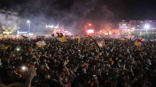 Aydında Galatasaraylılar meydana sığmadı