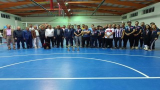 Aydıntepede kurumlar arası voleybol turnuvasının kazananı sağlık oldu