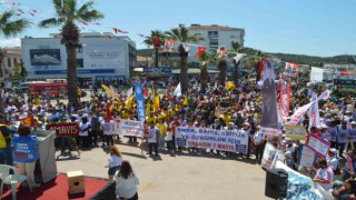 Ayvalıkta 1 Mayıs Emek ve Dayanışma Günü coşkusu