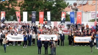 Ayvalıkta sönmeyen 19 Mayıs coşkusu