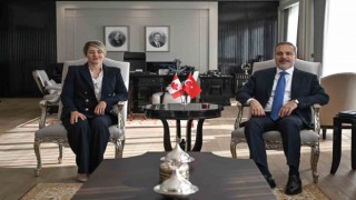 Bakan Fidan, Kanada Dışişleri Bakanı Joly ile bir araya geldi