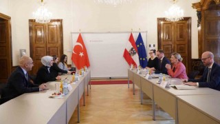 Bakan Göktaş, Avusturyalı mevkidaşı Raab ile görüştü