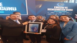 Bakan Kocadan ebe ve hemşirelere ödül