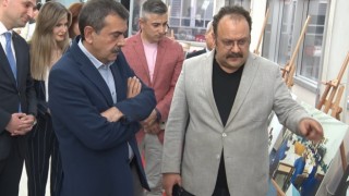 Bakan Tekin ‘Orijinal Atatürk Portresi Sergisinin açılışını gerçekleştirdi