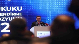 Bakan Tunç: Asıl önemli olan Türkiye Yüzyılına başlarken darbe anayasasından kurtulmuş bir anayasayla yola devam etmek”