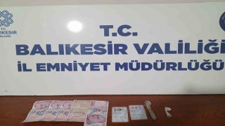 Bandırmada uyuşturucu ticareti yapan şahıslar yakalandı