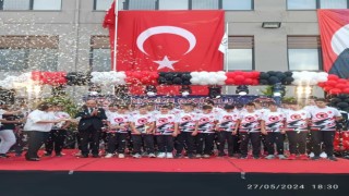 Başarılı öğrenciler ödüllendirildi