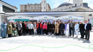 Başkan Bakkalcıoğlu, Engelliler Haftası nedeniyle düzenlenen hayır çarşısını ziyaret etti